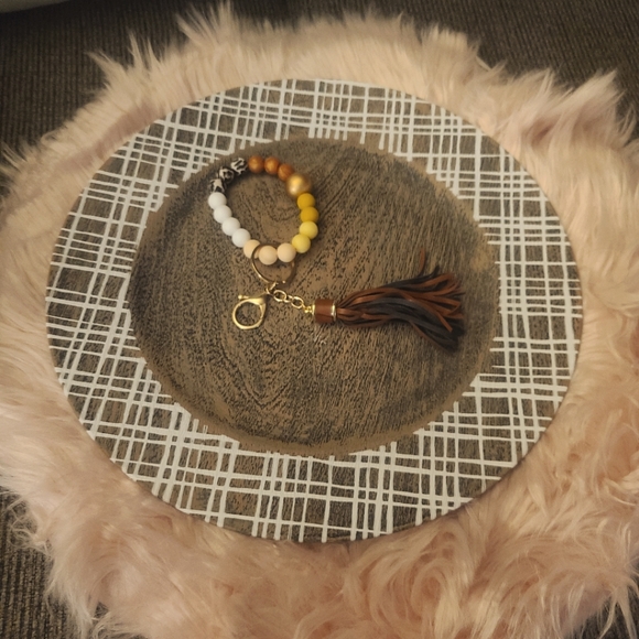 Wristlet - Picture 1 of 1